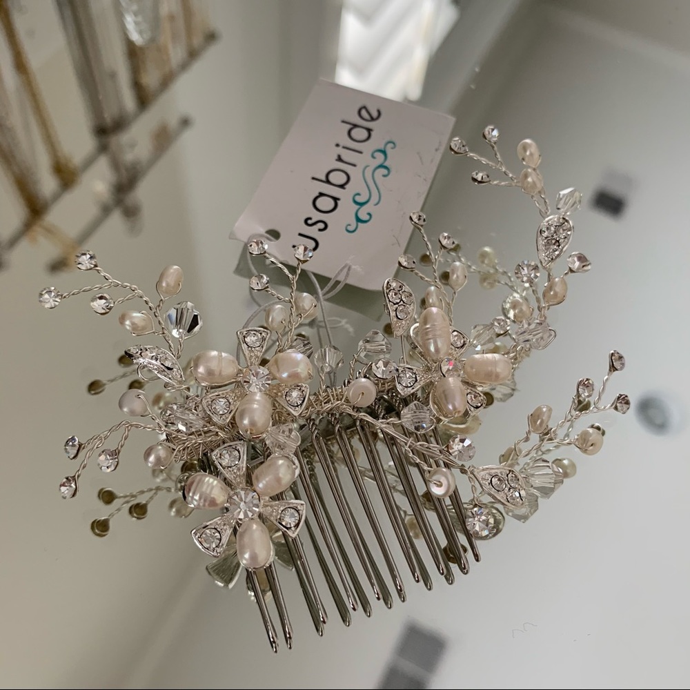 NWT USA Bride embellished floral comb